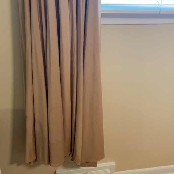 Studio Minc gown worn once only in champagne - Picture 3 of 7